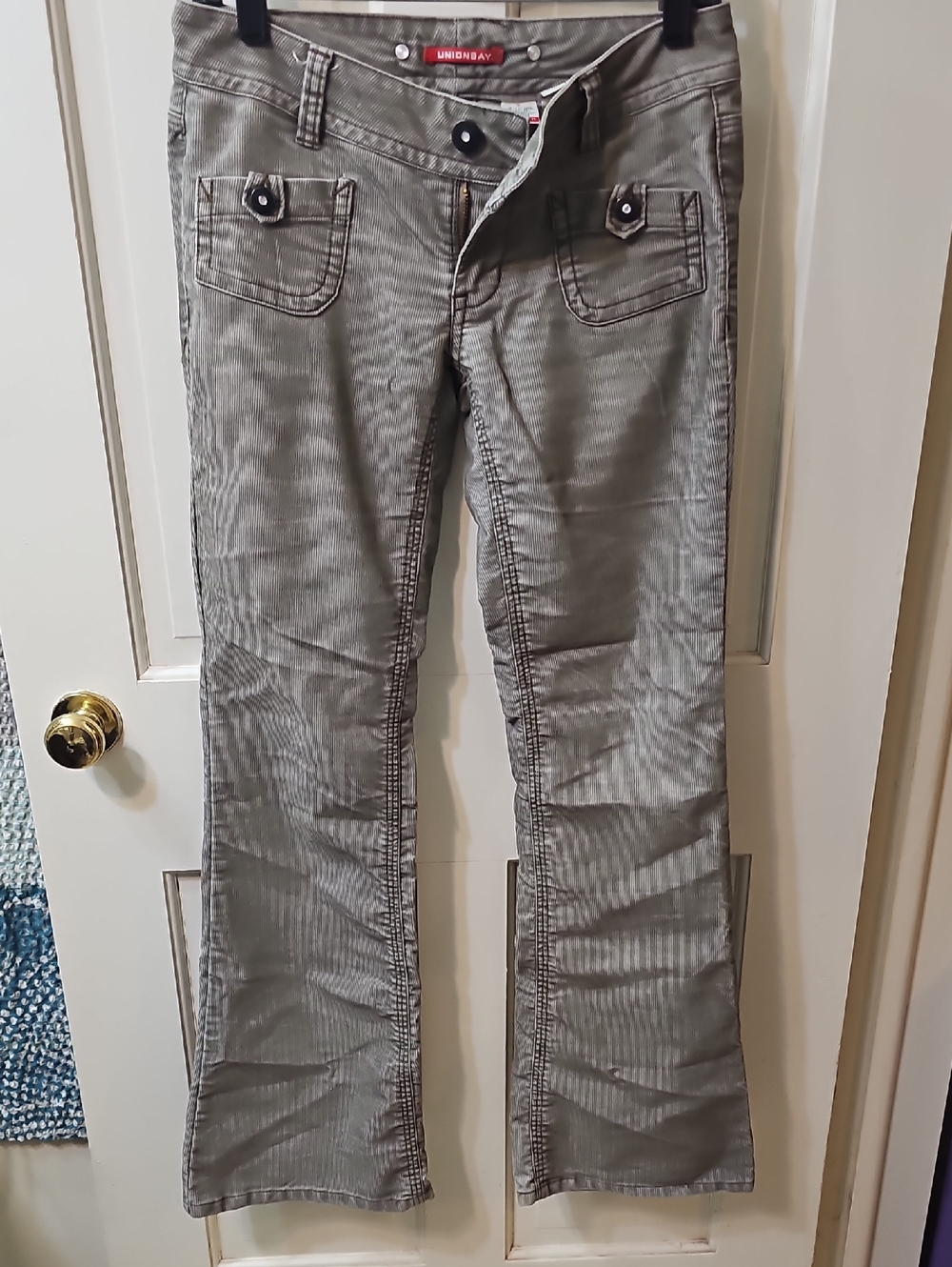 UNIONBAY Gray Stretch Casual Pants with Branded Waist Tab